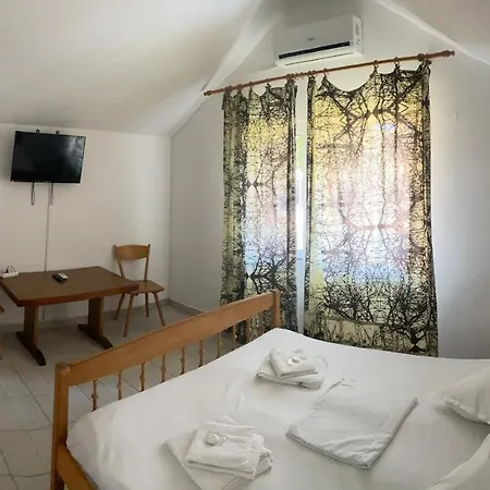 Πανσιόν Casa Ad-ella Eforie Nord