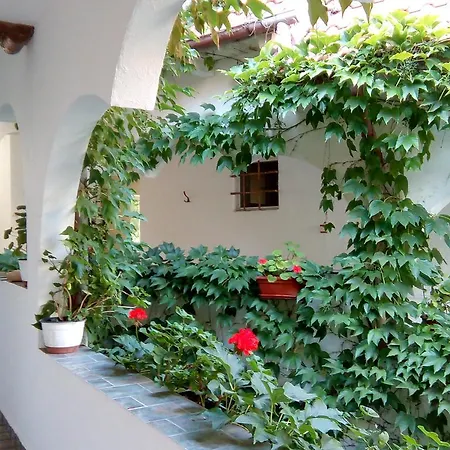 Casa Ad-ella Πανσιόν