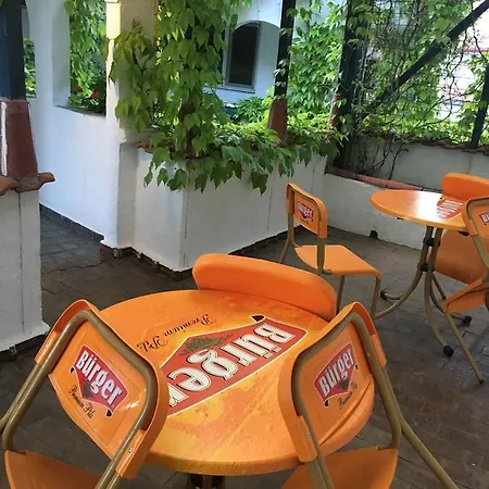 Πανσιόν Casa Ad-ella