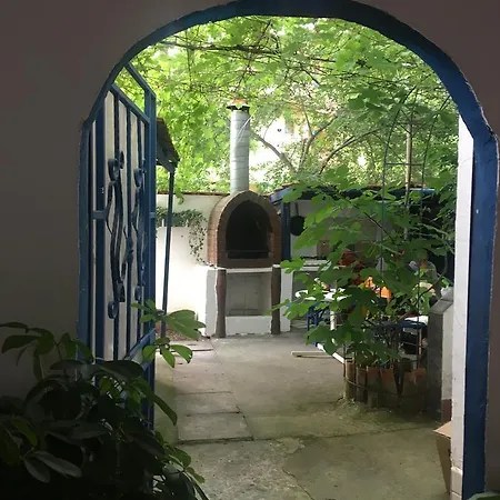 Casa Ad-ella Πανσιόν